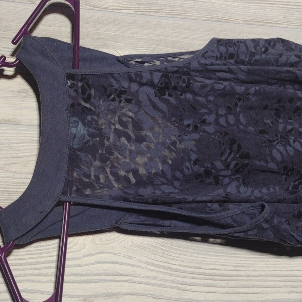 ✴️3 for $15: Cynthia Rowley Sheer Patterned Tank - Picture 7 of 13